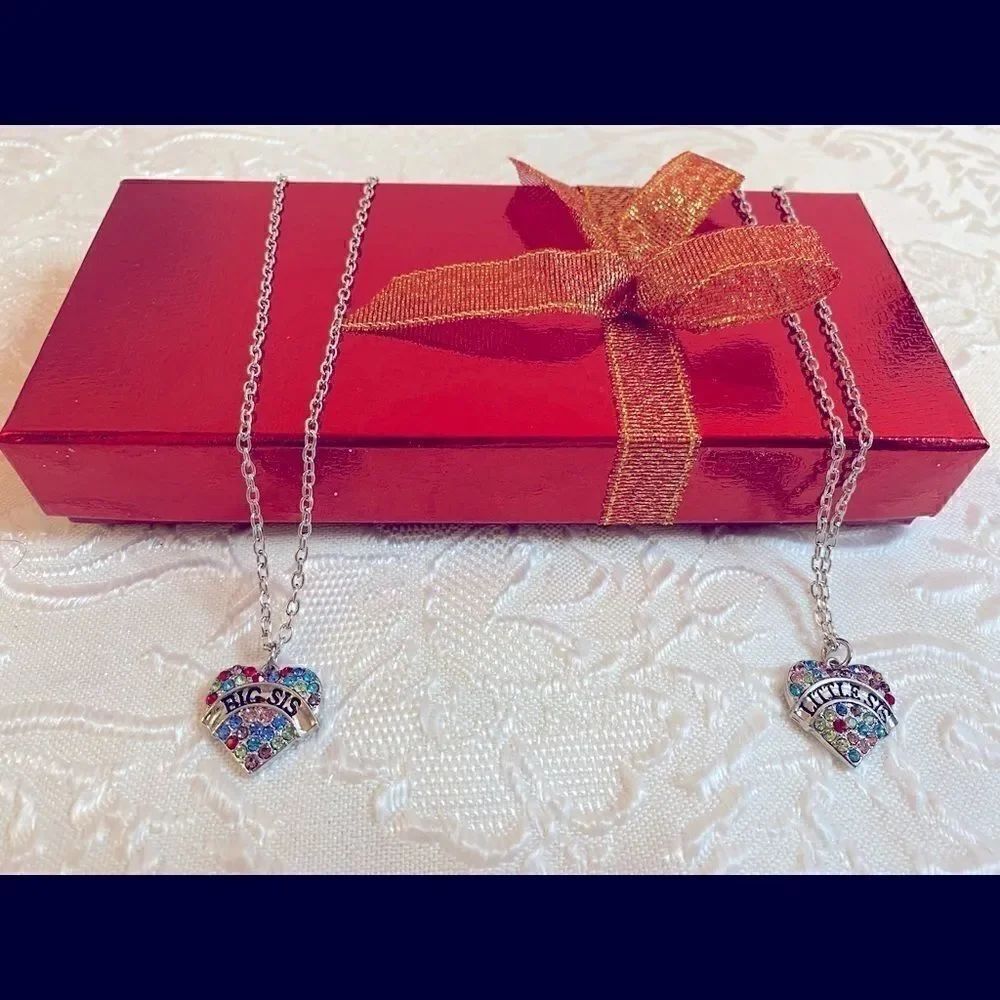 Yee Qin Big Sis & Lil Sis Heart Necklace set of 2
